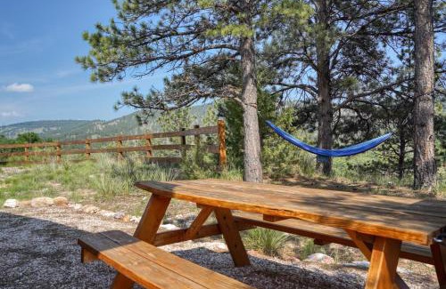 Hot Springs House | Oceanfront Columbine Cabin with Child-Friendly Amenities