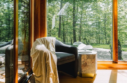 Gahanna House | Discover Columbus: Nature Play & Chef's Kitchen Retreat