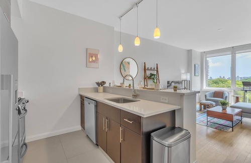 Manhattan Valley Apartment | Columbus Square 1 BR with Office & Spa Amenities Await