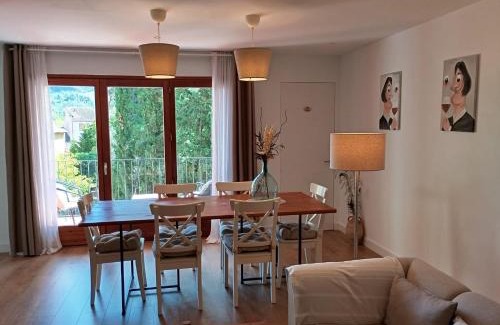 Falset Apartment | Impressive Com a Casa: Guest Rated 9.8 with Pool Access