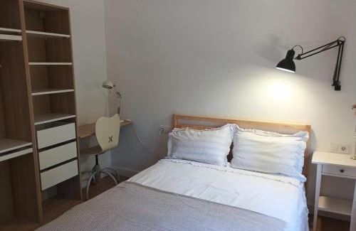 Falset Apartment | Impressive Com a Casa: Guest Rated 9.8 with Pool Access