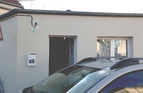 Bourges Apartment | Guest Approved Stay at Com'cz soi - Perfect for Families