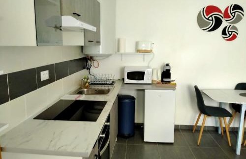 Bourges Apartment | Guest Approved Stay at Com'cz soi - Perfect for Families