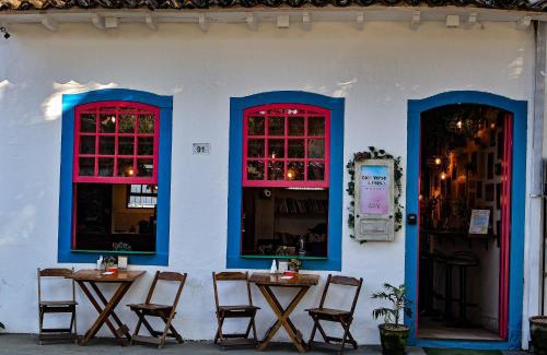 Pontal House | Discover Comfort at Com Verso e Prosa RePouso e Café