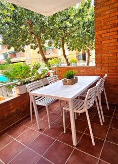 Comarruga Apartment | Family-Friendly Comarruga Playa Apartment with Pool Access