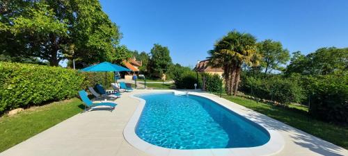 Saint-Andre-dAllas House | Discover Combe Belle: Family-Friendly with Ocean Views