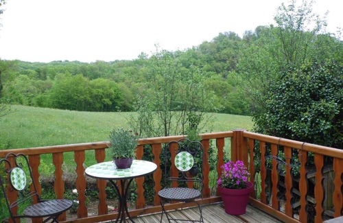 Vabre-Tizac Bed & Breakfast | Top-Rated Combecave: Pet-Friendly Retreat with Pool