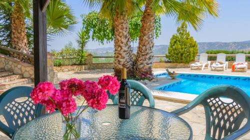 Priego de Cordoba House | Idyllic Cortijo y Mirador Casablanca in Priego de Córdoba