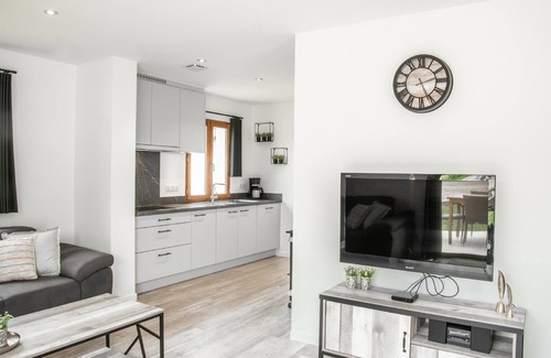 Lacapelle-Marival House | Ideal Holiday Retreat with Pool, Breakfast & Pet-Friendly