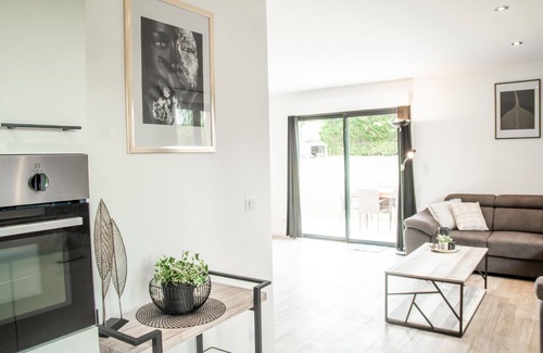 Lacapelle-Marival House | Ideal Holiday Retreat with Pool, Breakfast & Pet-Friendly