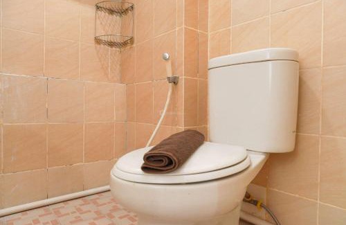 Rawasari Apartment | Spacious 3BR Apartment at Green Pramuka City by Travelio