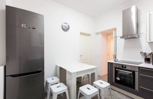 Santa Catarina Apartment | Top-Rated Combro T2 in Vibrant Lisbon with Family Amenities