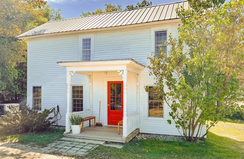 Bryant Pond Cottage | Experience Adventure in Maine's Lakes & Mountains Region