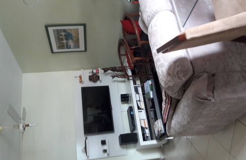 Jardim Praiano Apartment | Unwind at Guarujá Beach Year-Round with Kitchen Amenities