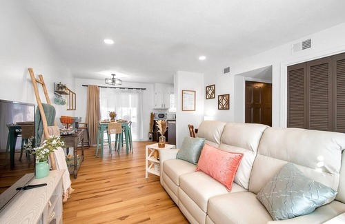 Wichita Apartment | Modern Apartment Above Par: Family-Friendly & Kid-Ready