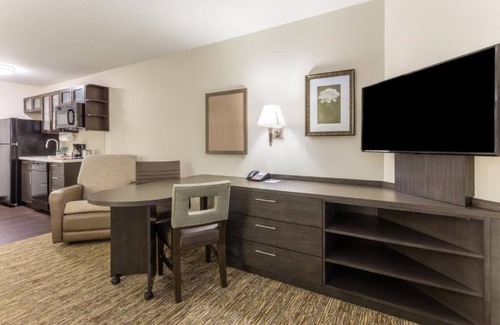 Quad Cities House | Experience Comfort at Our New Ocean View Rooms