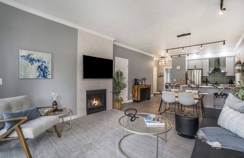 Cedar Condo | Cozy Condo with Ocean View and Fireplace - Rated 10/10