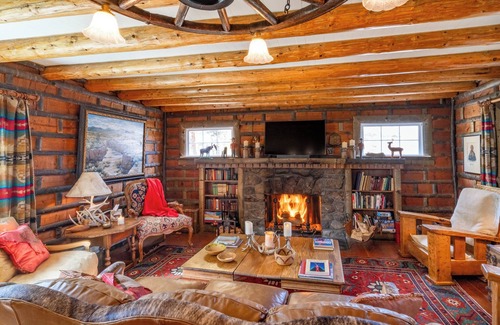 Paonia House | Discover The Rockin Rose Ranch: Family & Pet Friendly Retreat
