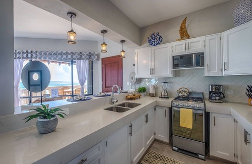 Akumal Condo | Discover Oceanfront Paradise: Top-Rated Penthouse Retreat