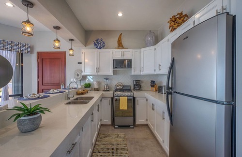 Akumal Condo | Discover Oceanfront Paradise: Top-Rated Penthouse Retreat