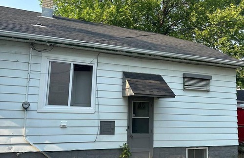 St. James House | Come in a large group/Sleeps 14/5 TVs