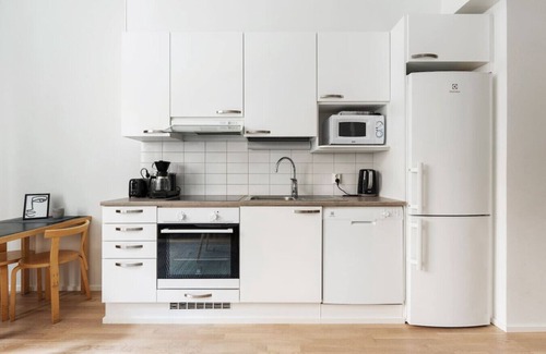 Tampere Condo | Come in! "Dyer" Stunning stud