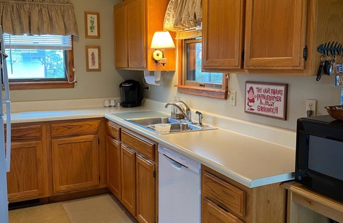 South Nags Head Cottage | Experience Oceanfront Bliss with Breathtaking Sunset Views