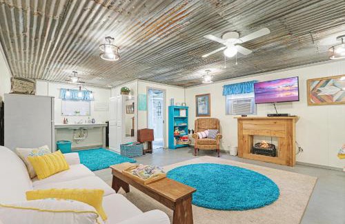 Wimberley House | Discover Come On Inn: A Guest Favorite for Families & Pets