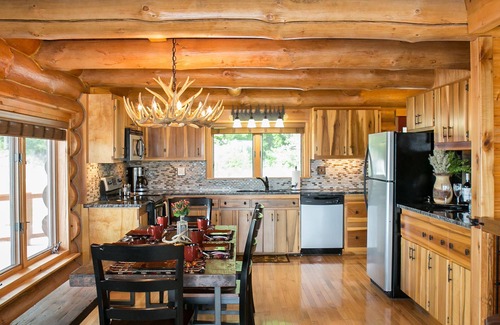Magnet Cabin | Relaxing Log Cabin Getaway with River Views & Family Amenities