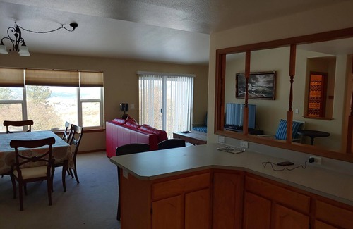Davenport House | Come relax & enjoy the view