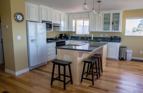 Morro Bay House | Experience Dogwood Beach House: Pet-Friendly Oceanfront Escape