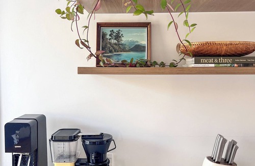 Martinborough House | Experience Unforgettable Stays at Blackbird House!