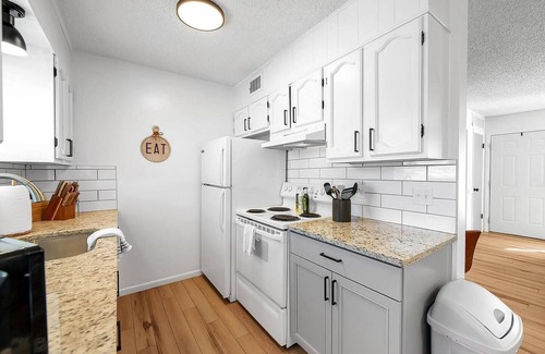 Wichita Apartment | Stay at Arabian Nights: Family-Friendly with Kitchen Access