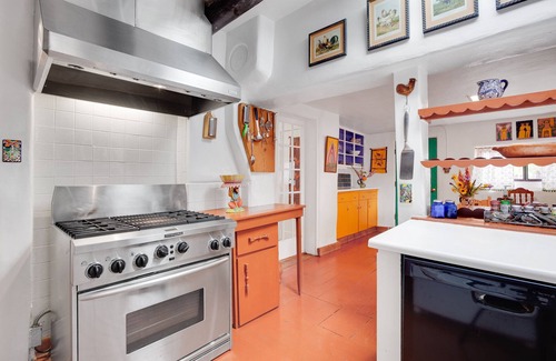 Taos House | Historic La Posada de Taos: Steps from Downtown Plaza