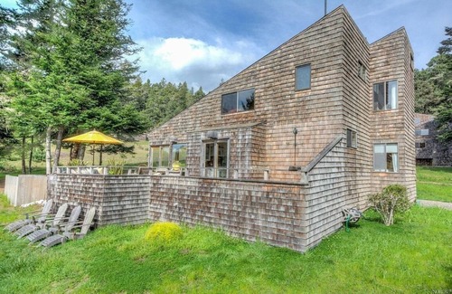 Sea Ranch House | Experience Oceanfront Serenity Under Starry Skies