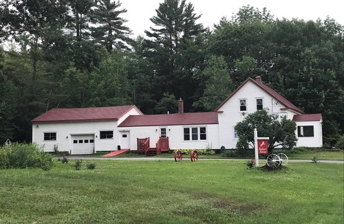 Hartford House | Escape to Maine: Discover Freedom with Oceanfront Comfort!