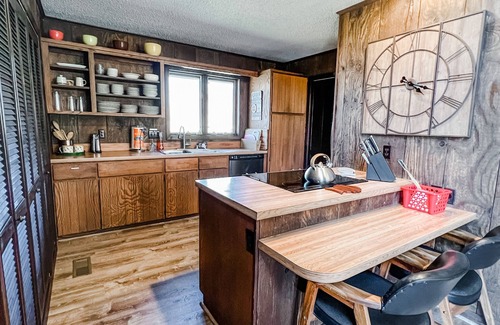 Heber Springs House | Experience Premier Fishing & River Views at Our Hotel!