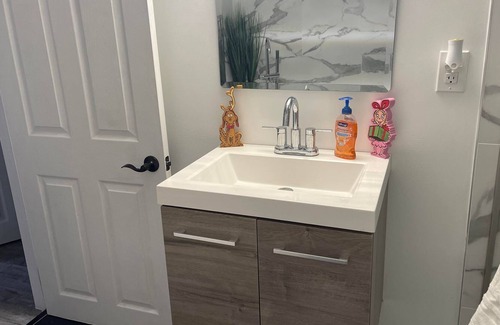 North Chesterfield House | Come vacation at our Family Friendly Basement!