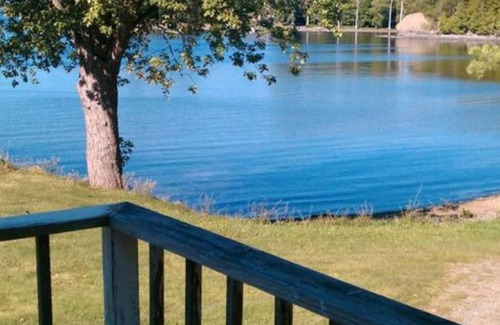 North Hero House | Relax at a Lakefront Home with Eclipse Views and Pool