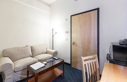 Downtown Boston Apartment | Experience Boston in Our Cozy Studio with Kitchen Access