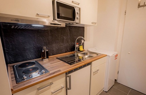 Passau Apartment | Experience Modern Comfort at Come4stay Passau - Spitalhof