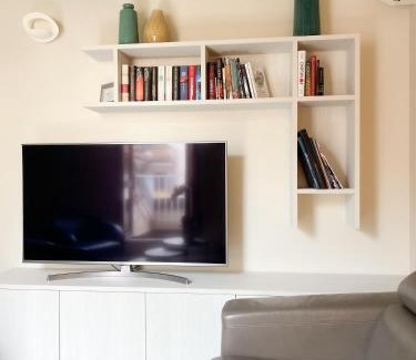 Carrobbio Apartment | Exclusive 2-Bed Apartment at ComeCasa Duomo - Rated 9.7