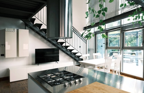 Ripamonti Corvetto Bed & Breakfast | Experience ComeCasa Glamourous Porta Romana with Breakfast