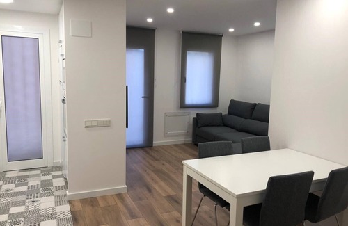 Sant Andreu de Llavaneres Apartment | Modern Fully Renovated Apartment with Pool & Spa