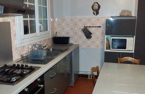 Saint-Clement-des-Baleines House | Pet-Friendly Villa with Garden Steps from the Beach
