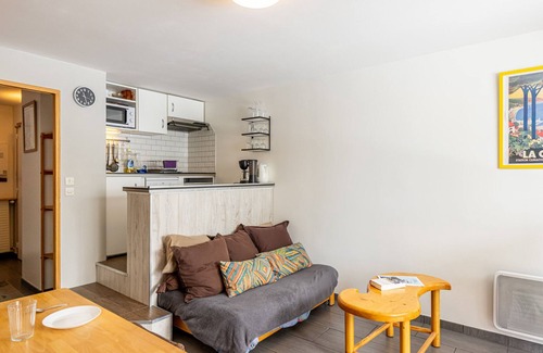 Montgellafrey Apartment | Comfortable 29m² studio near slopes, 4 people, south balcony