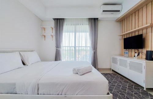 Pondok Aren Apartment | Cozy 1BR Apartment at Bintaro Embarcadero by Travelio