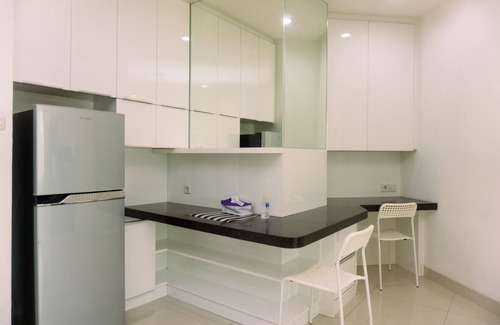 Petamburan Apartment | Welcoming 2Br Comfort at Semanggi Apartment with Pool