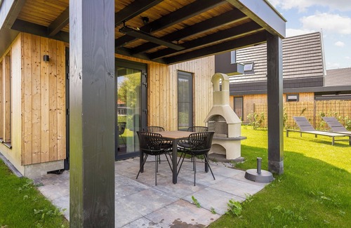Witmarsum House | Comfort 4-person residence in the holiday park Landal Elfstedenhart