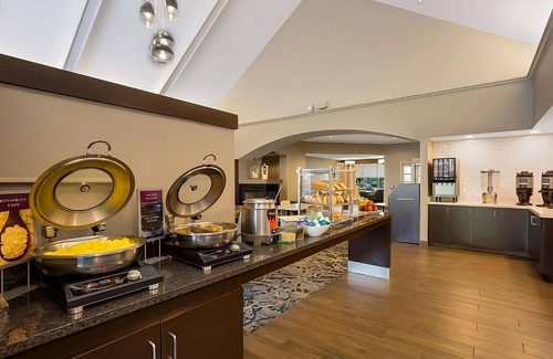 Mount Tabor Apartment | Relax in Pet-Friendly 2BR Suites with Kitchen and Breakfast